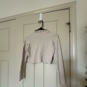 Cropped textured long sleeve